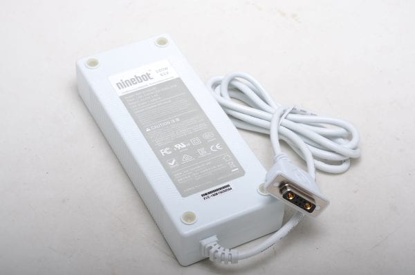 Зарядное устройство сигвея Ninebot E+ 120W 61V